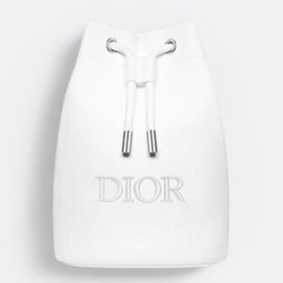 Dior Care Pouch & Box - Picture 1 of 6